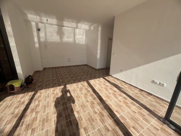 Tirane, shitet apartament 2+1+Ballkon , 98 m² 146.700 € (Jordan Misja)