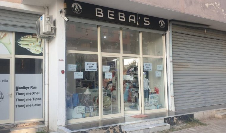 Tirane, jepet me qera dyqan Kati 0, 35 m² 300 € (Astri Losha)
