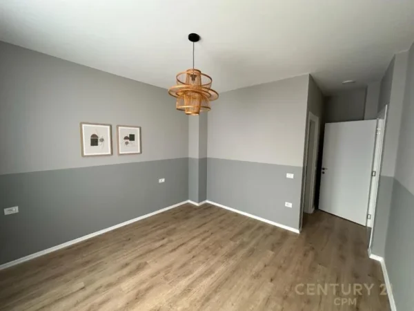 Tirane, shes apartament 2+1+Ballkon Kati 2, 105 m² 235.000 € (Frosina Plaku)