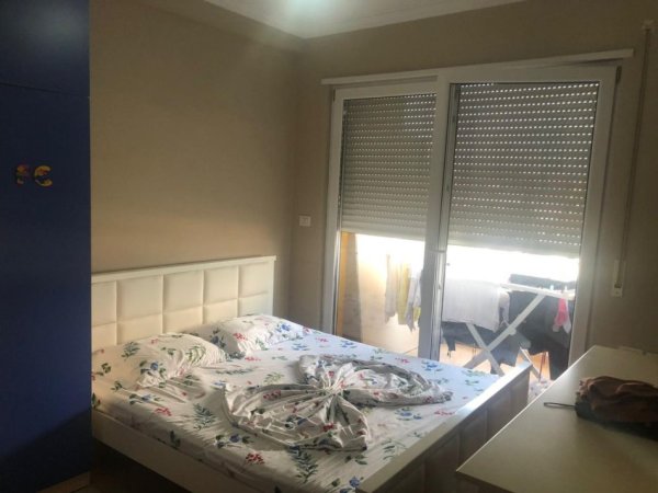 Tirane, jepet me qera apartament 3+1+Ballkon Kati 3, 124 m² 550 € (ASTIR)