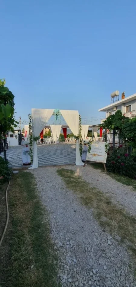 Shkoder, ofroj Tenda tavolina karrige me qera per dasma dhe festa 10 €