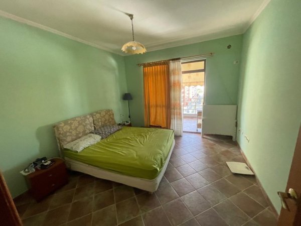 Tirane, jepet me qera apartament 1+1 Kati 8, 85 m² 600 € (Square 21)