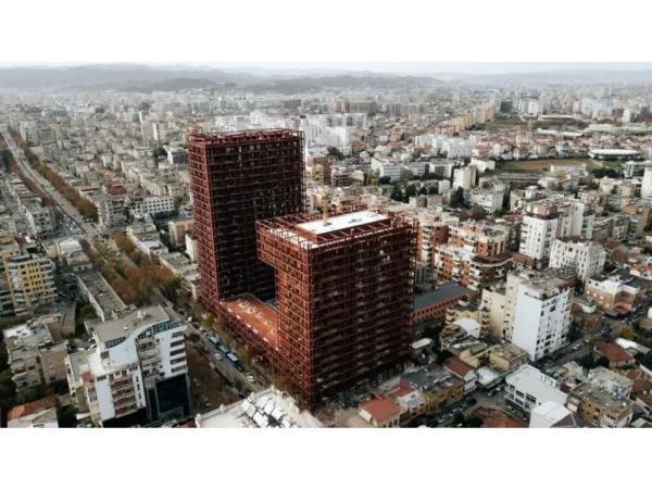 Tirane, shitet apartament 2+1+Ballkon Kati 16, 111 m² 265.000 € (RRUGA E KAVAJES)