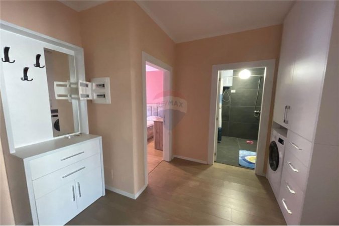 Tirane, jepet me qera apartament 1+1 Kati 3, 65 m² 500 € (Kodra e diellit)