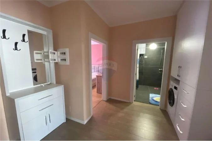Tirane, jepet me qera apartament 1+1 Kati 3, 65 m² 500 € (Kodra e diellit)