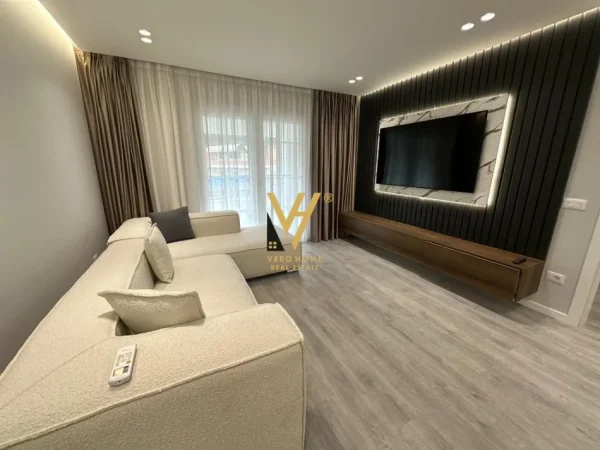 Tirane, jepet me qera Vile 3 Katshe Kati 0, 420 m² 3.000 € (RRUGA E ELBASANIT)