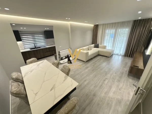 Tirane, jepet me qera Vile 3 Katshe Kati 0, 420 m² 3.000 € (RRUGA E ELBASANIT)