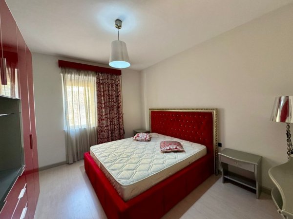 Tirane, jepet me qera apartament 2+1 Kati 2, 97 m² 650 € (EDUART MANO)