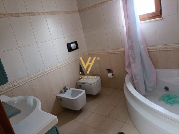 Tirane, jepet me qera shtepi 3+1+Ballkon Kati 0, 190 m² 1.000 € (SELITE)