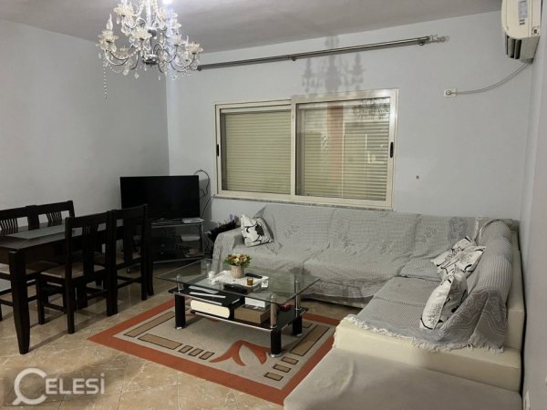 Tirane, jepet me qera apartament 2+1+Ballkon Kati 6, 86 m² 450 € (YZBERISHT)