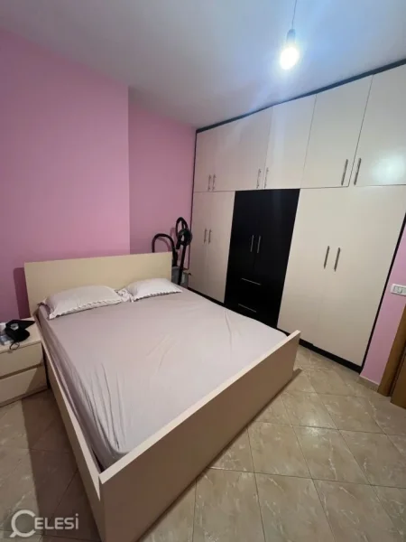 Tirane, jepet me qera apartament 2+1+Ballkon Kati 6, 86 m² 450 € (YZBERISHT)