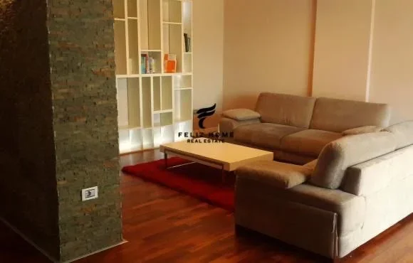Tirane, jepet me qera apartament 2+1+Ballkon Kati 5, 82 m² 600 € (VASIL SHANTO)