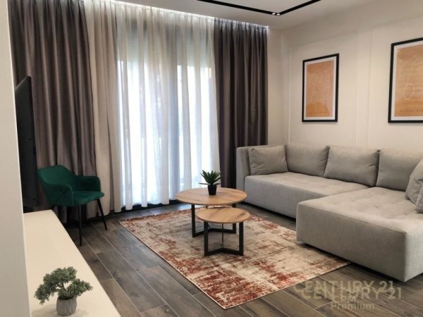 Tirane, jepet me qera apartament 1+1+Aneks+Ballkon Kati 2, 80 m² 850 € (Sofia)