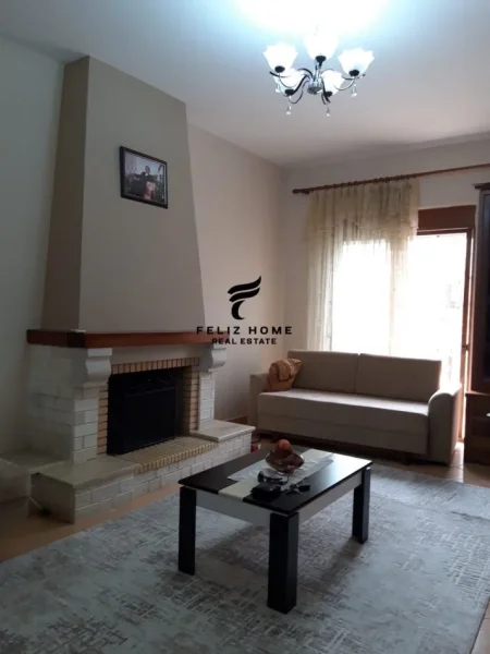 Tirane, jepet me qera Vile 4+1+Ballkon Kati 2, 249 m² 1.400 € (SAUK)