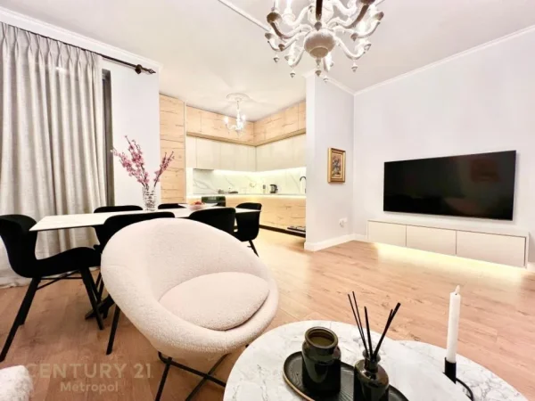 Tirane, jepet me qera apartament 2+1 Kati 3, 101 m² 1.100 € (qender)