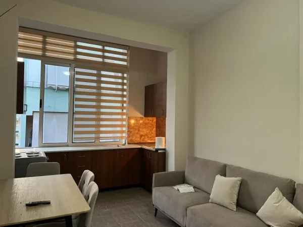 Tirane, jepet me qera apartament 2+1 Kati 4, 70 m² 550 € (MYSLYM SHYRI)