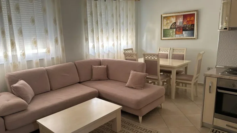 Tirane, jepet me qera apartament 2+1+Ballkon Kati 5, 100 m² 550 € (DON BOSKO)