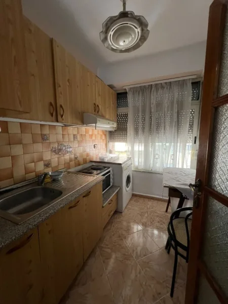 Tirane, shitet apartament 1+1 Kati 4, 64 m² (Myslym Shyr)