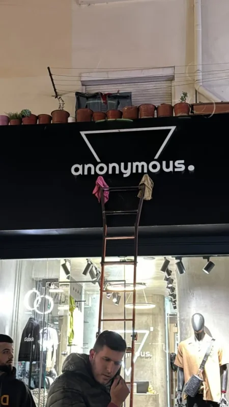 Tirane, okazion Shitet biznesi , klientel e rregull, mall i sapoardhur, Plus kontakte 40.000 €