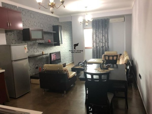 Tirane, jepet me qera apartament 2+1 Kati 5, 100 m² 600 € (RRUGA E DIBRES)
