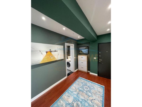 Durres, shitet apartament 2+1 Kati 3, 81 m² 135.000 € (Prane Tatimeve , Durres)