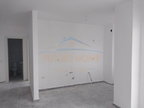 Durres, shitet apartament 1+1 Kati 3, 66 m² 55.000 € (Shkozet , Durres)