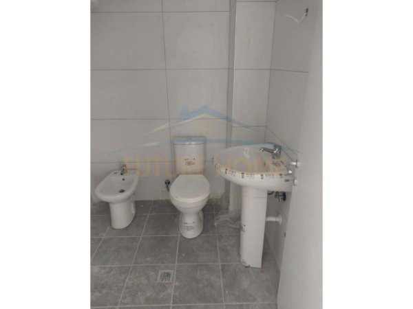 Durres, shitet apartament 1+1 Kati 3, 66 m² 55.000 € (Shkozet , Durres)