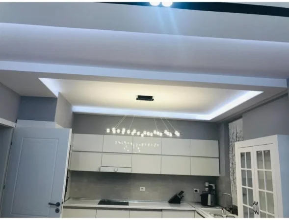 Tirane, jepet me qera apartament 2+1 Kati 5, 105 m² 500 € (Astir)