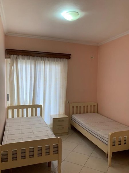Tirane, jepet me qera apartament 2+1 Kati 5, 98 m² 600 € (Don Bosko)