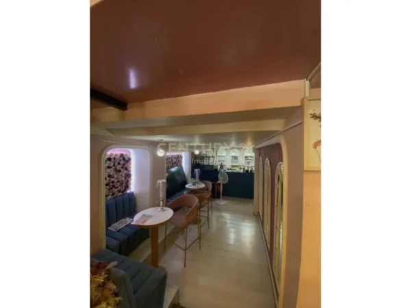 Tirane, shes lokal Kati 0, 110 m² 40.000 €