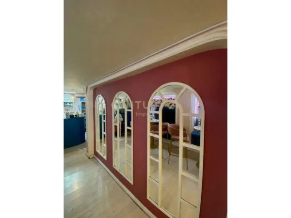 Tirane, shes lokal Kati 0, 110 m² 40.000 €