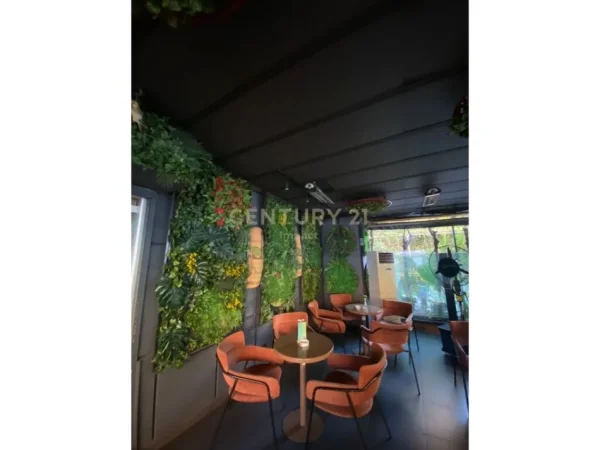 Tirane, shes lokal Kati 0, 185 m² 265.000 €