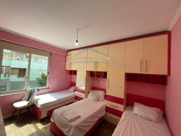 Tirane, shitet apartament 2+1+Ballkon Kati 2, 110 m² 220.000 € (KODRA E DIELLIT)