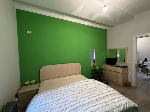 Tirane, jepet me qera apartament 2+1+Ballkon Kati 2, 70.000 lekë (Bulevardi Gjergj Fishta, ish stacioni fundit i Tiranes se re)