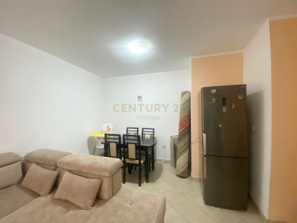 Tirane, jepet me qera apartament 2+1+Ballkon Kati 2, 88 m² 540 € Bulevardi i ri
