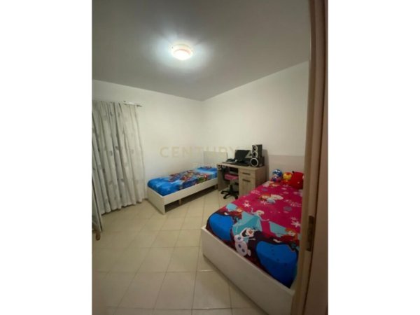 Tirane, jepet me qera apartament 2+1+Ballkon Kati 2, 88 m² 540 € Bulevardi i ri