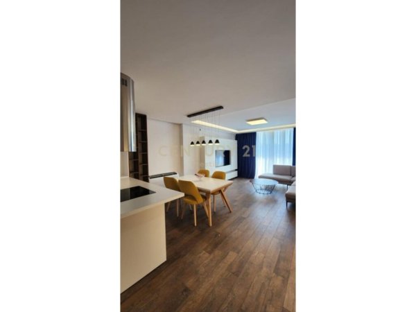 Tirane, jepet me qera apartament 2+1+Ballkon Kati 9, 153 m² 2.000 € (Rruga e Elbasanit)