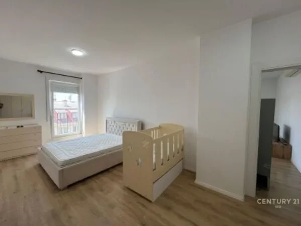 Tirane, jepet me qera apartament 2+1 Kati 6, 116 m² 550 € (don bosko)