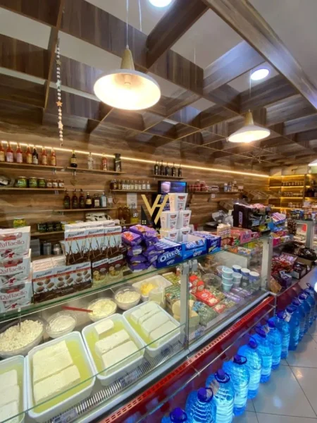 Tirane, shitet dyqan Kati 0, 80 m² 230.000 € (RRUGA SHEFQET KUKA)