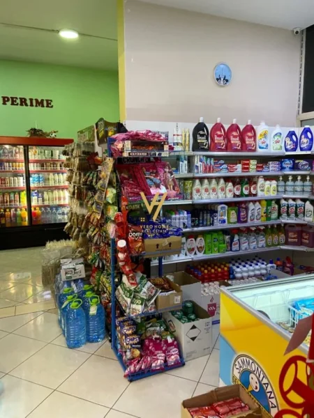 Tirane, shitet dyqan Kati 0, 80 m² 230.000 € (RRUGA SHEFQET KUKA)