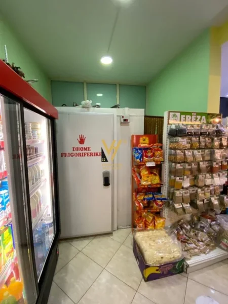 Tirane, shitet dyqan Kati 0, 80 m² 230.000 € (RRUGA SHEFQET KUKA)