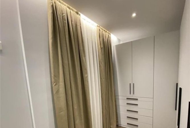 Tirane, jepet me qera apartament 2+1+Ballkon Kati 7, 87 m² 600 € (Rruga e Elbasanit)