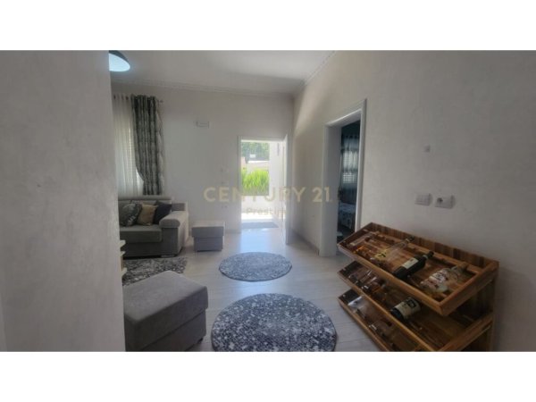 Tirane, jap me qera Vile 2+1 Kati 2, 105 m² 600 € (Vilat Amerikane)