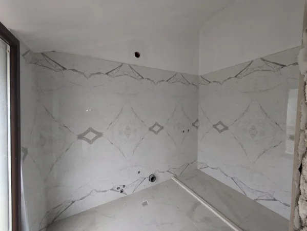 Tirane,  Dy apartamente Dublex + poste parkimi per shitje ( Kopshti Botanik)