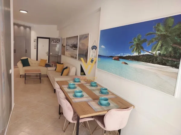 Vlore, shitet apartament 1+1+Ballkon Kati 3, 61 m² 105.000 € (ORIKUM)
