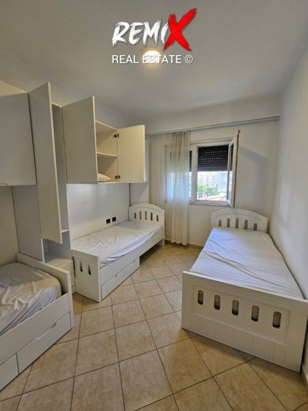 Shkembi Kavajes, shitet apartament 2+1+Aneks+Ballkon Kati 6, 100 m² 160.000 € 