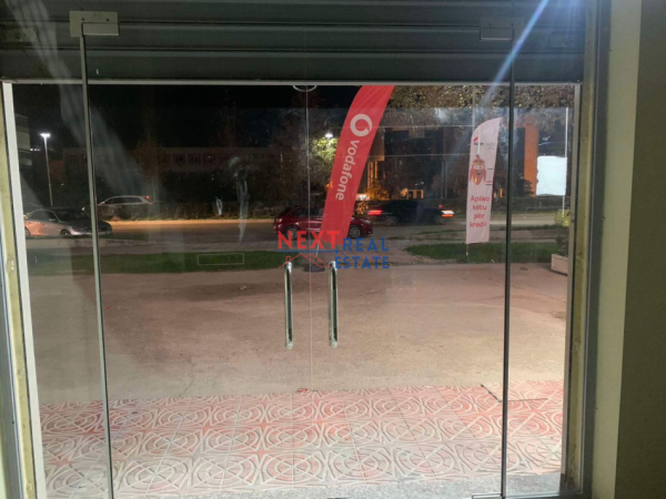 Vlore, jepet me qera dyqan Kati 0, 50 m² 500 € (TRANSBALLKANIKE)