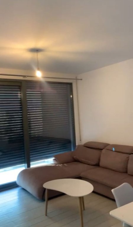 Tirane, jepet me qera apartament 1+1+Ballkon Kati 7, 60 m² 500 € (Don Bosko , Kompleksi Fiori di Bosko)