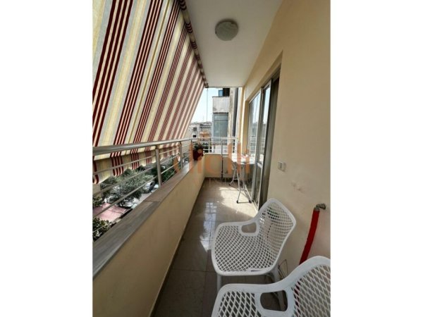 Tirane, jepet me qera apartament 2+1+Aneks+Ballkon Kati 2, 100 m² 650 € (Ish Garda)
