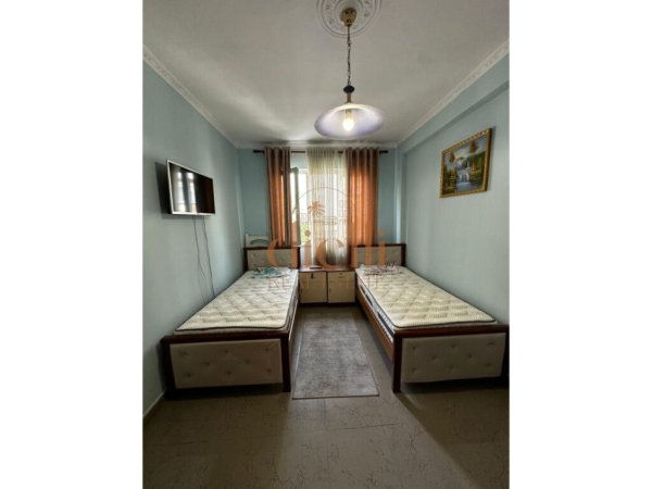 Tirane, jepet me qera apartament 2+1+Aneks+Ballkon Kati 2, 100 m² 650 € (Ish Garda)